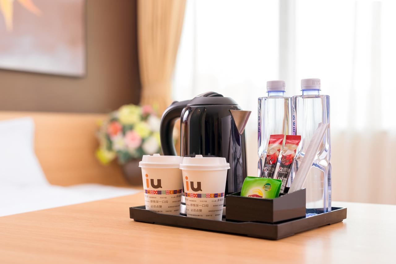 Iu Hotel Urumqi Shinianzi Bus Station エクステリア 写真